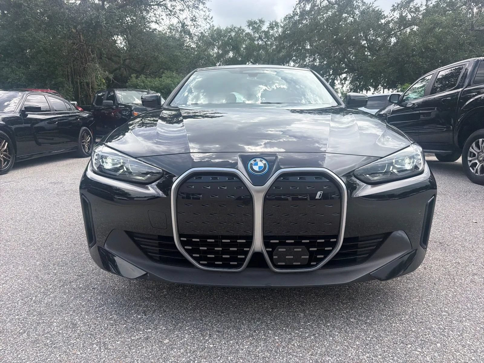 Used 2023 BMW i4 eDrive35 RWD image 4