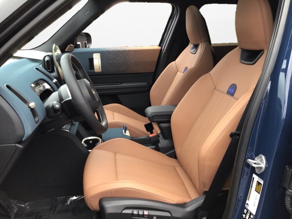 New 2025 MINI Cooper Countryman S w/ Comfort Package Max image 9