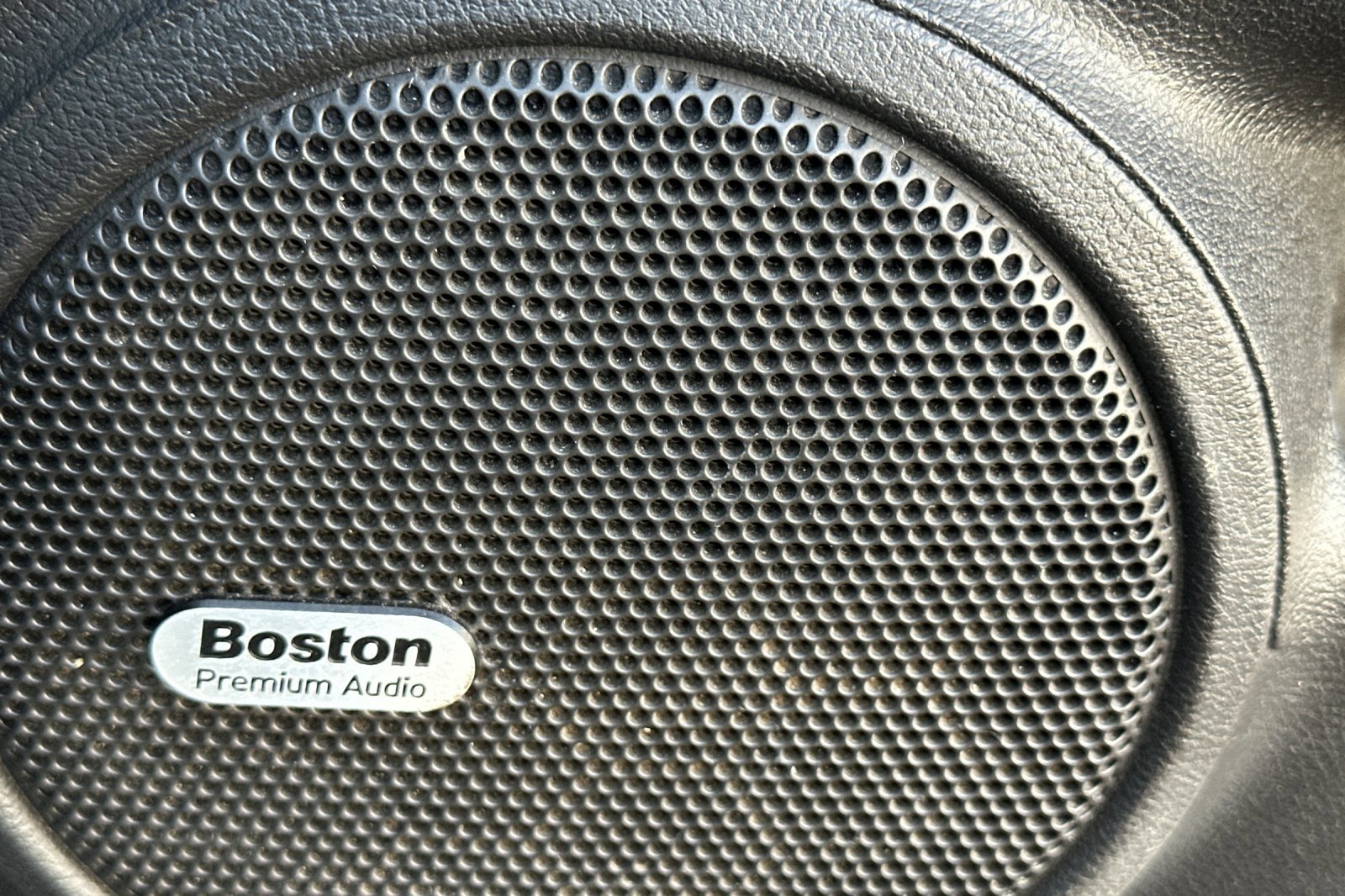 Used 2015 Chevrolet Camaro SS image 38