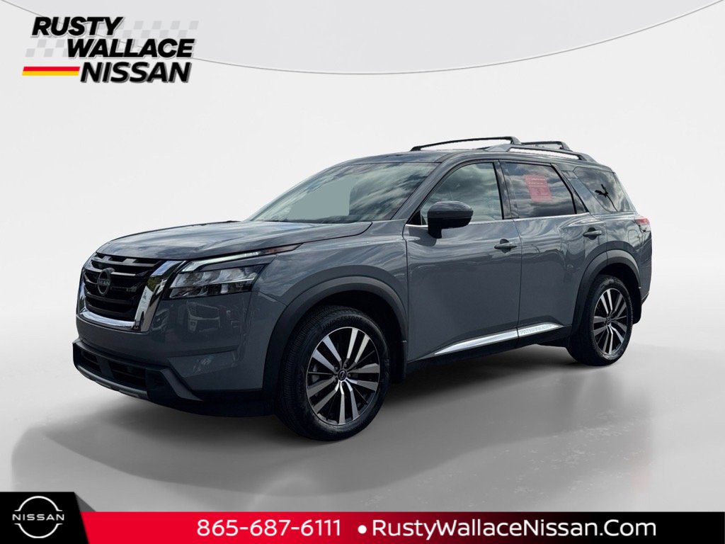 Used 2024 Nissan Pathfinder Platinum w/ Cargo Package
