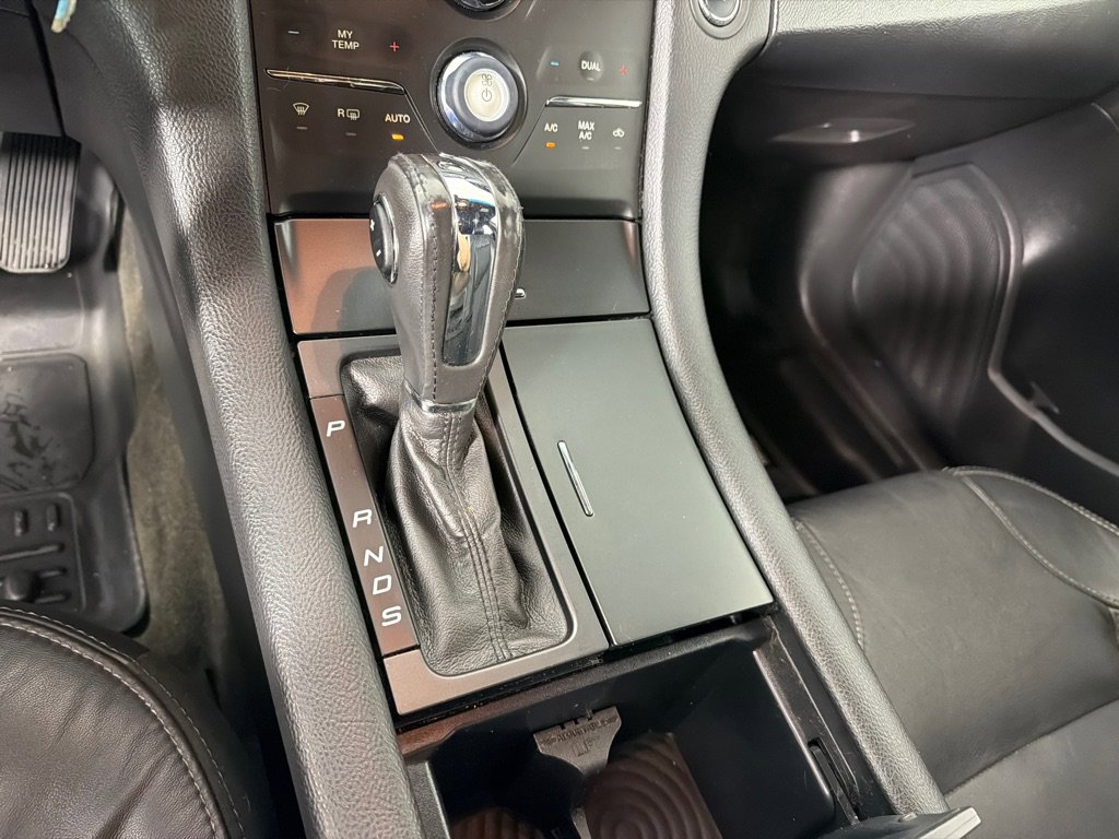 Used 2014 Ford Taurus SEL w/ Equipment Group 201A image 16