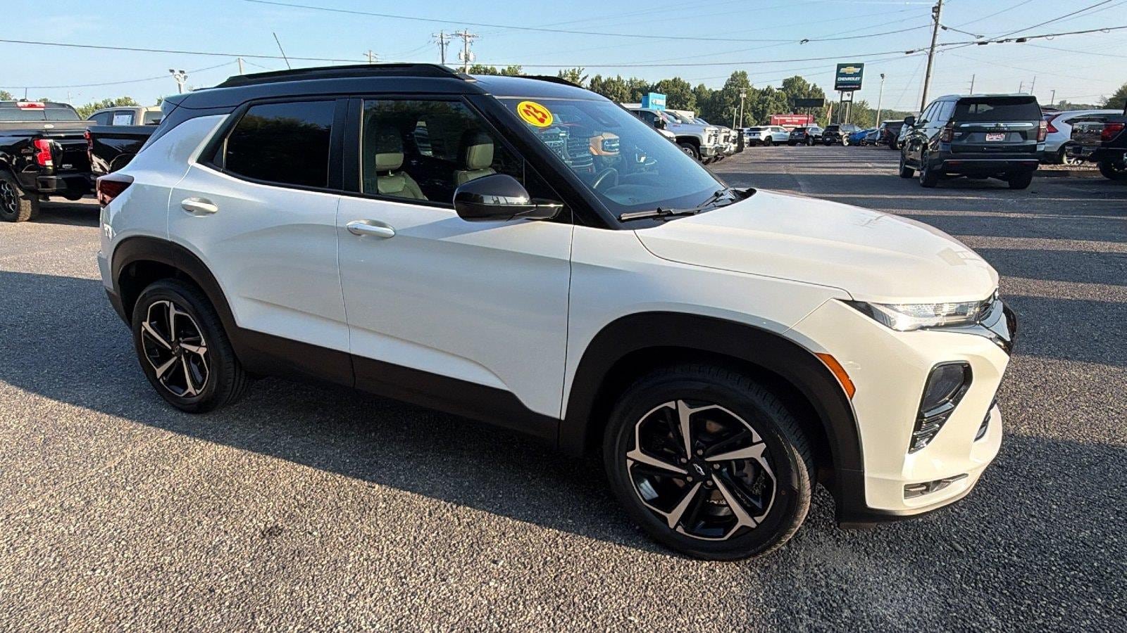 Used 2023 Chevrolet TrailBlazer RS w/ Convenience Package FWD image 6