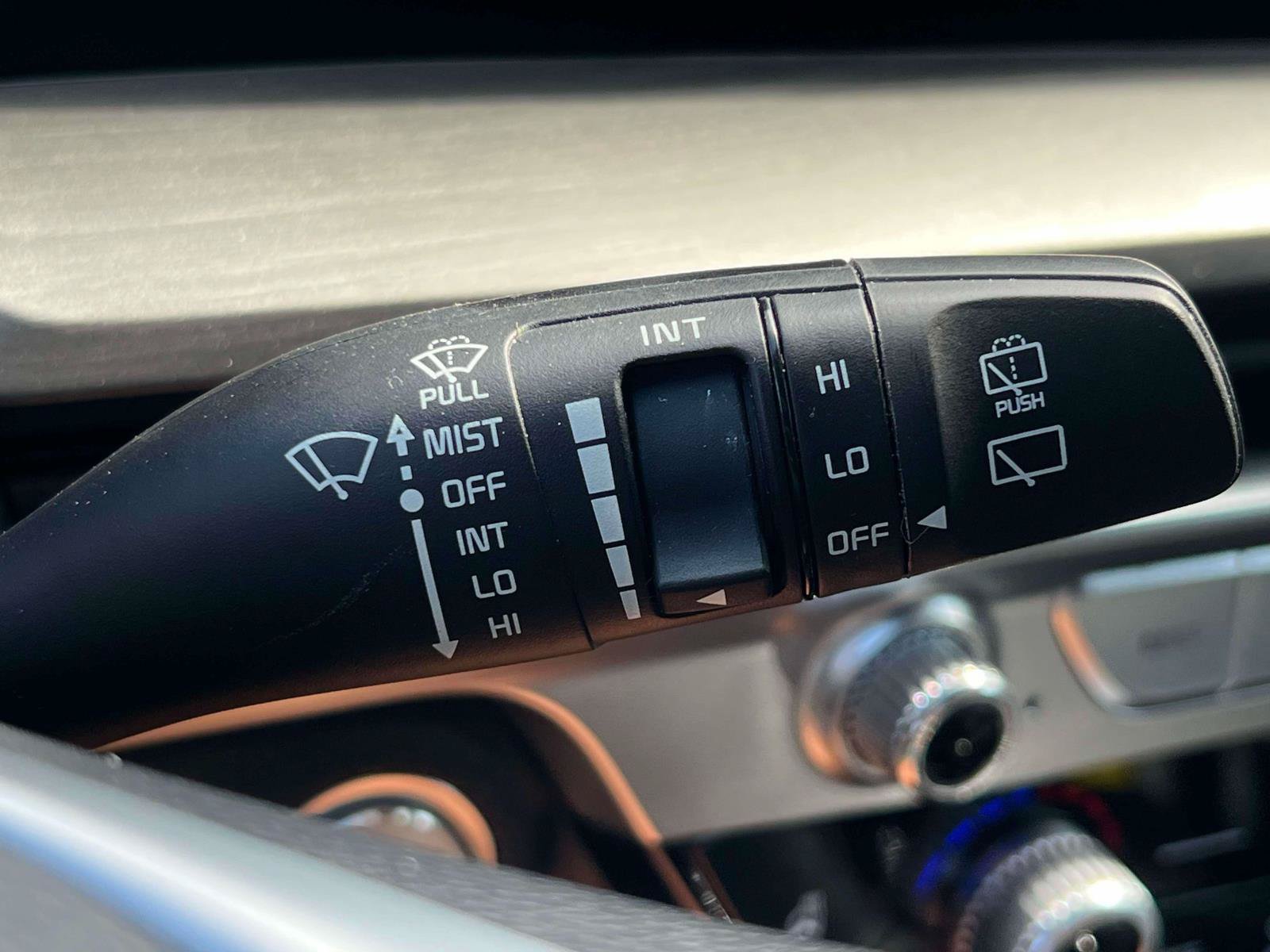 Used 2025 Kia Telluride EX X-Line AWD/4WD image 9