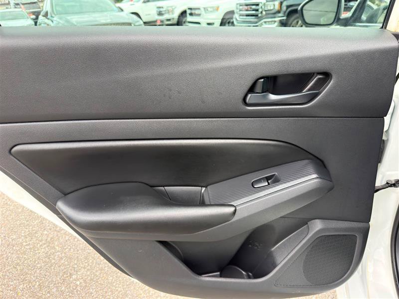 Used 2025 Nissan Altima 2.5 S FWD image 17