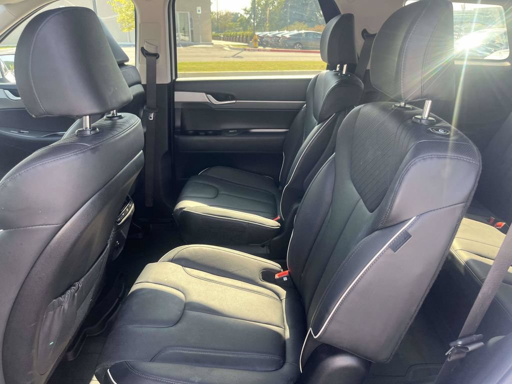 Certified 2025 Hyundai Palisade SEL FWD image 10