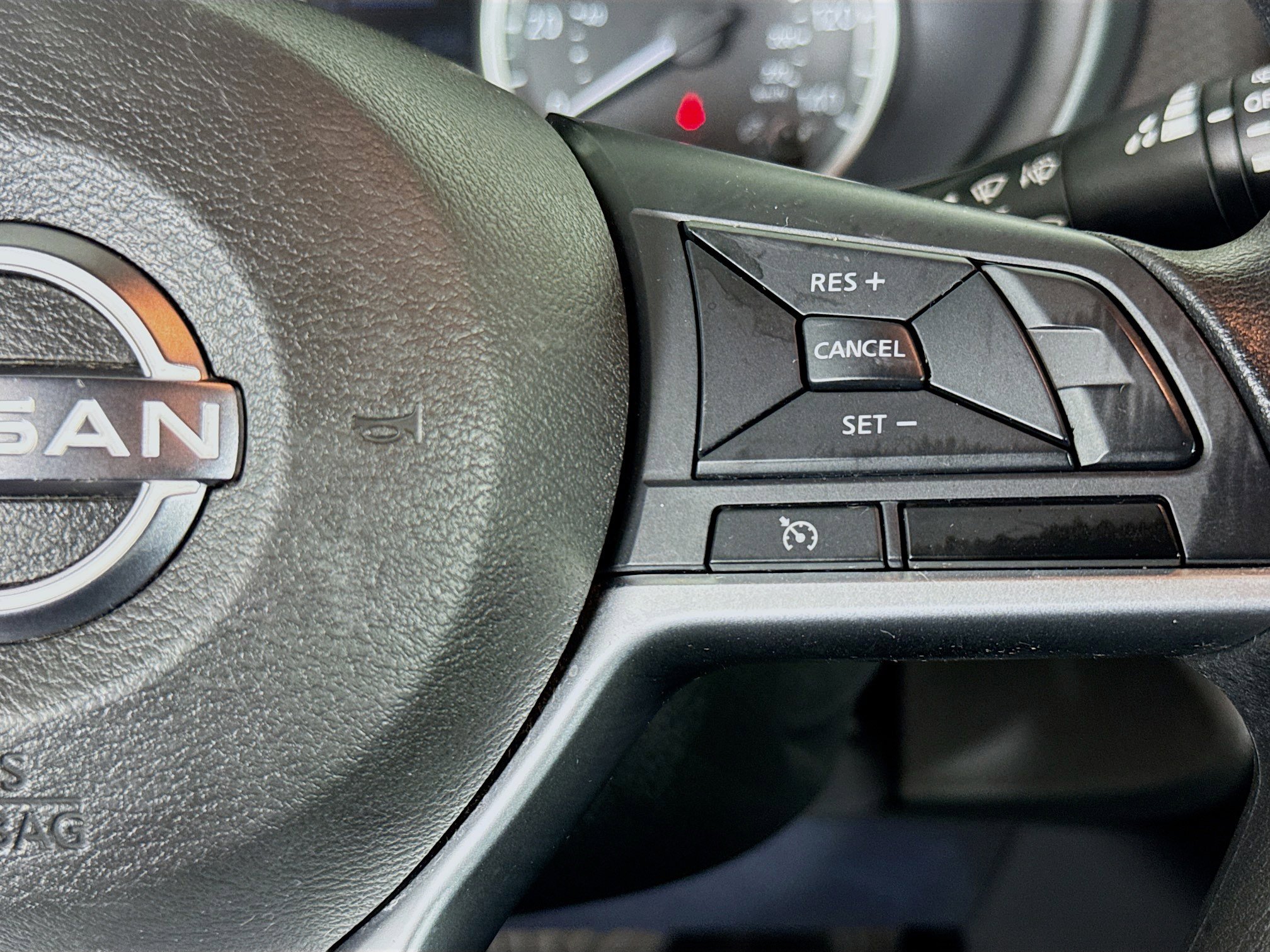 Used 2022 Nissan Kicks S image 14