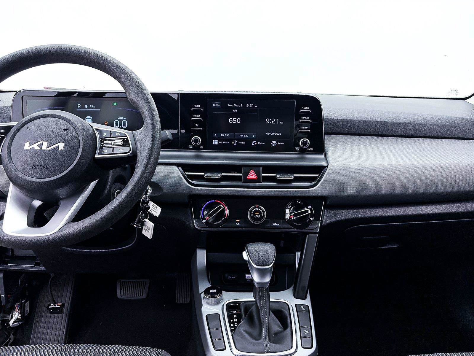 Used 2025 Kia Seltos LX AWD/4WD image 5