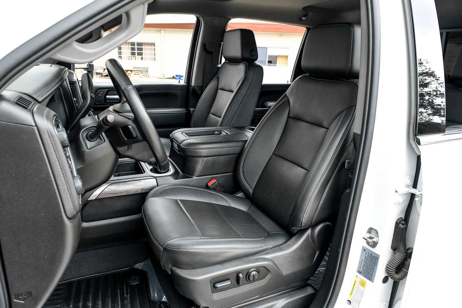 Used 2022 Chevrolet Silverado 3500 LTZ w/ LTZ Convenience Package AWD/4WD image 32