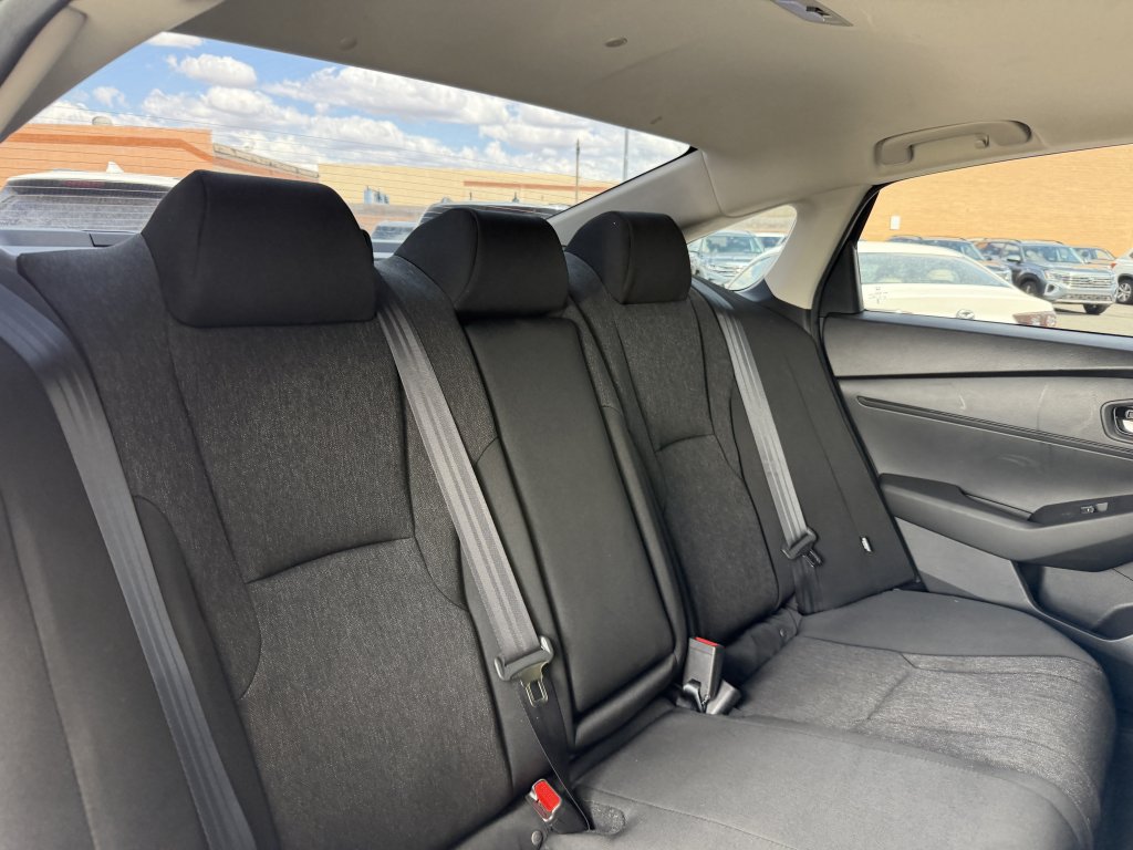 Used 2025 Honda Accord SE image 35