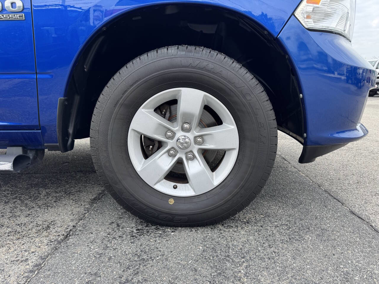 Used 2019 RAM 1500 Express image 15