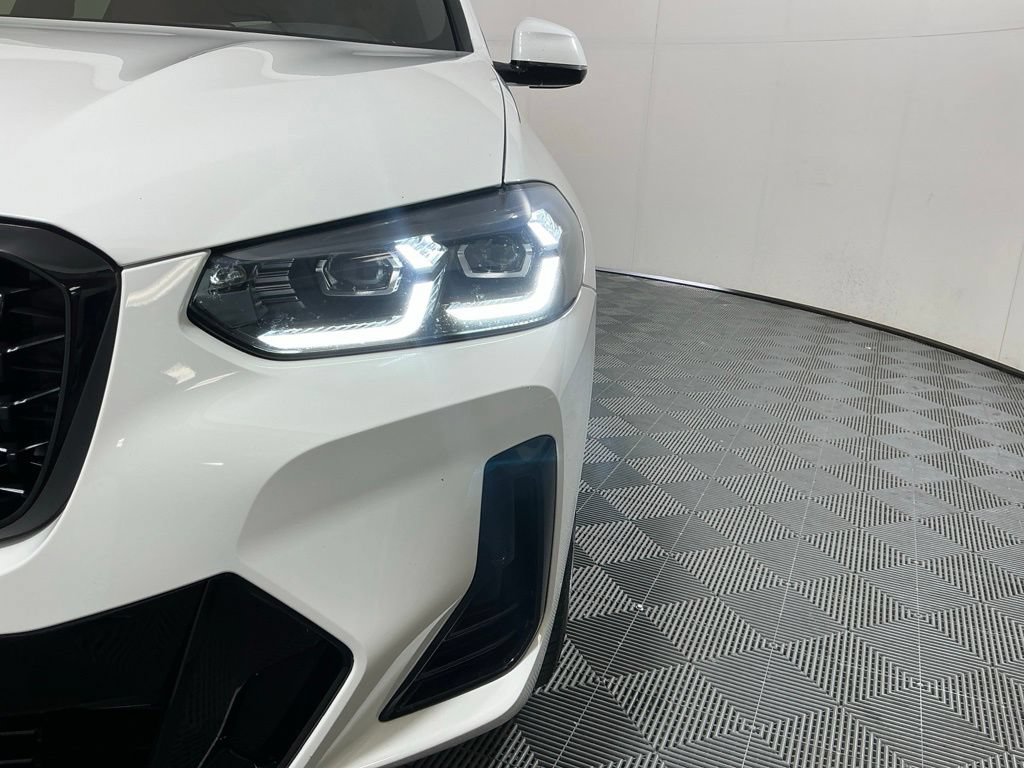 Used 2025 BMW X4 xDrive30i w/ Premium Package AWD/4WD image 8
