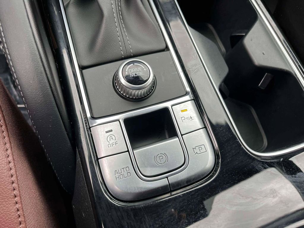 Used 2024 Kia Telluride SX image 23