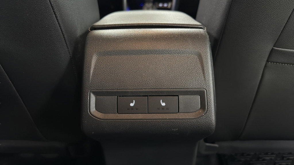 Certified 2021 Volkswagen Jetta SEL Premium image 33