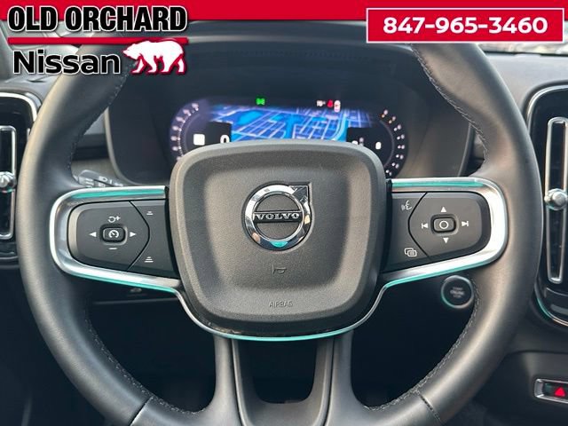 Used 2025 Volvo XC40 B5 Plus AWD/4WD image 22