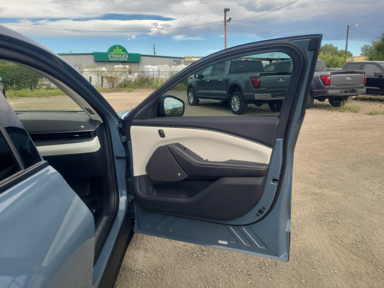 Used 2023 Ford Mustang Mach-E Premium RWD image 16