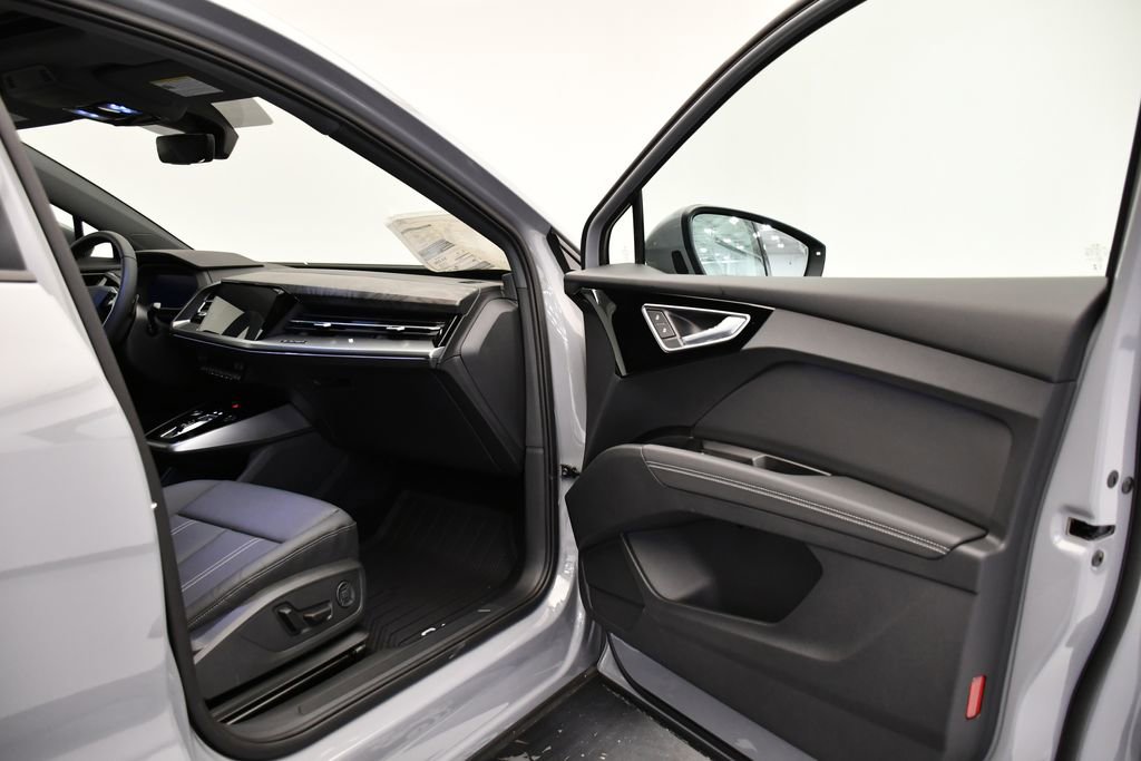 New 2026 Audi Q4 e-tron Premium image 47