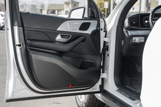 Used 2024 Mercedes-Benz GLE 450e 4MATIC image 39