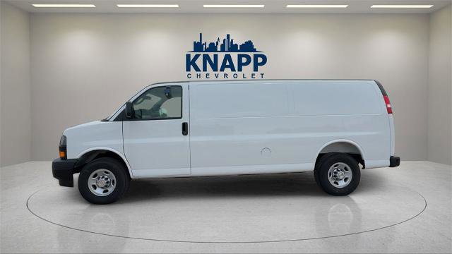 New 2025 Chevrolet Express 2500 Work Van 3D Extended Cargo Van w/ Driver Convenience Package image 2
