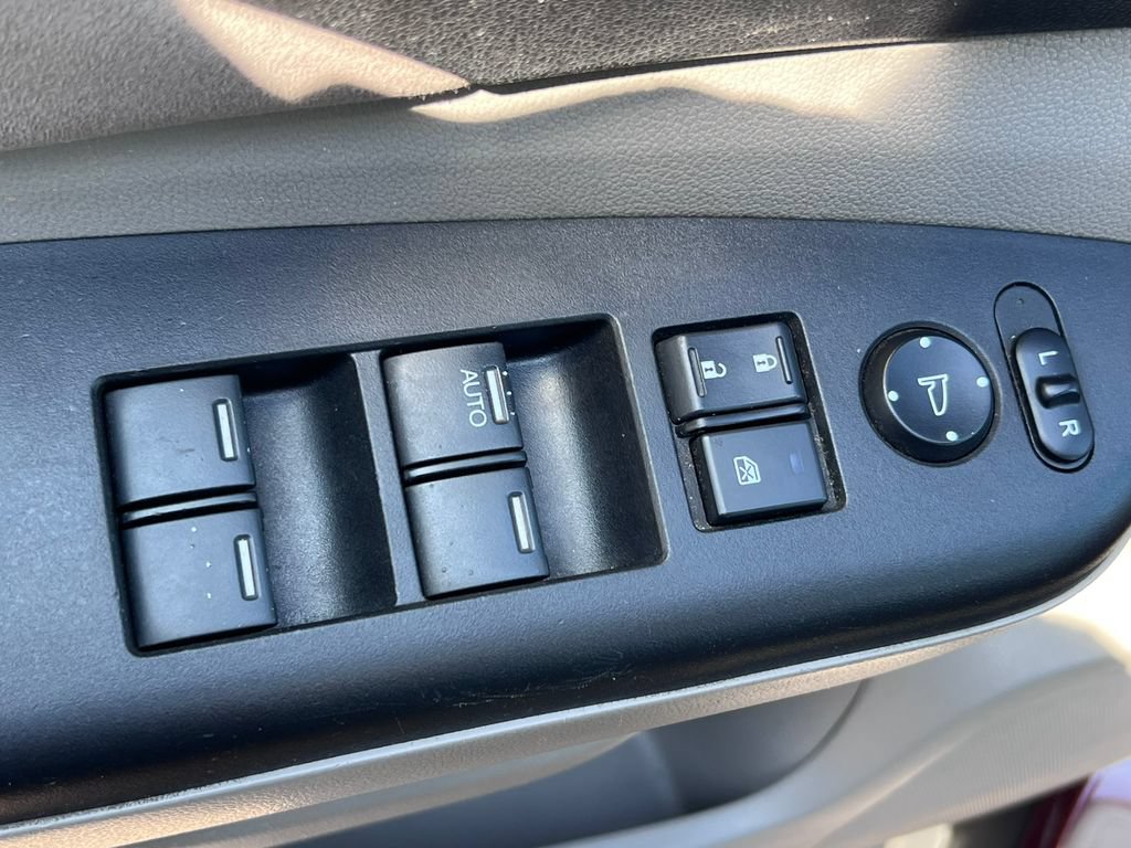 Used 2012 Honda CR-V EX image 12