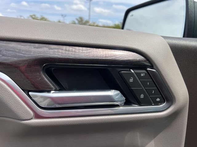 New 2026 Chevrolet Silverado 1500 LTZ w/ LTZ Premium Package AWD/4WD image 12