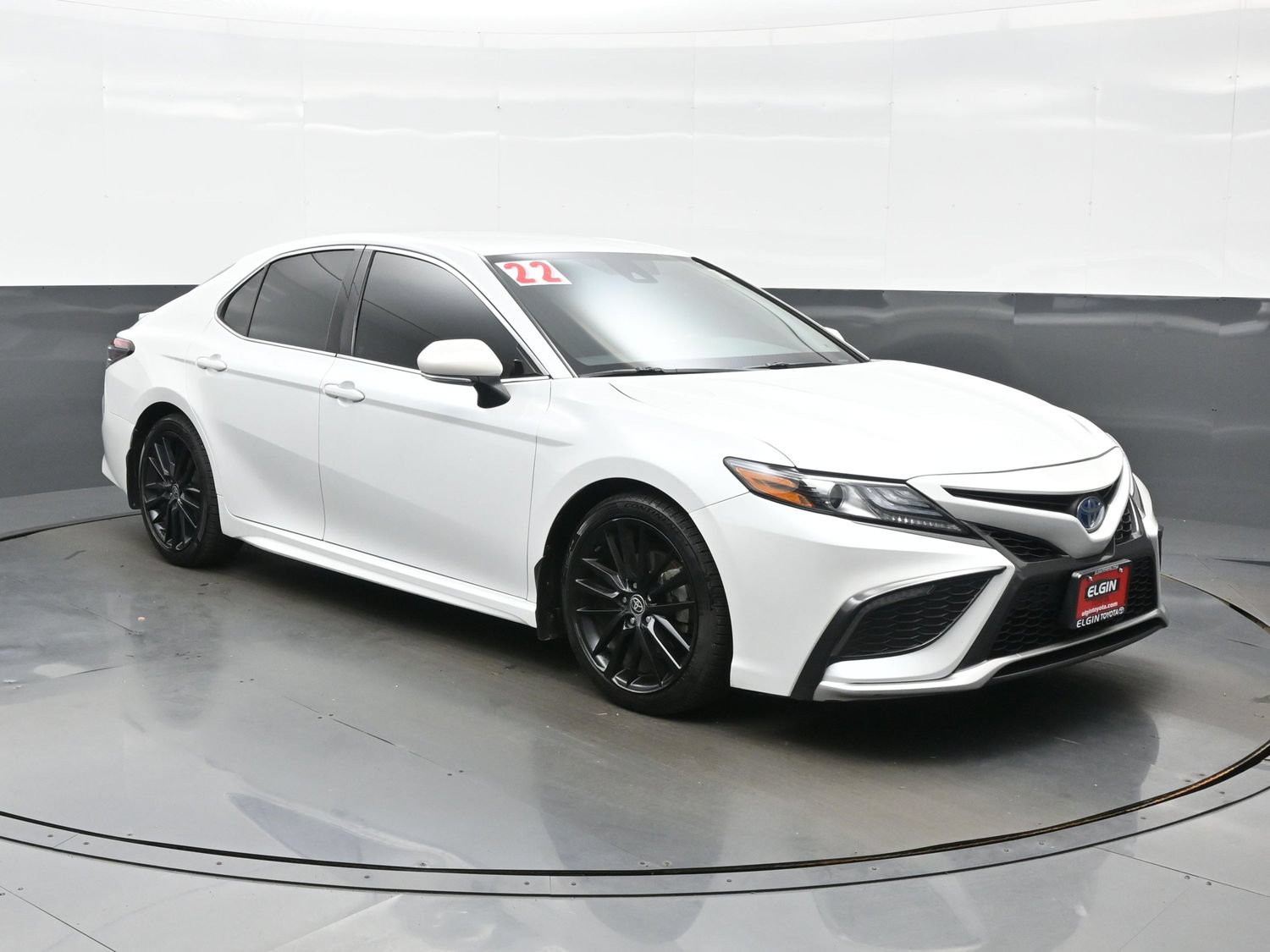 Used 2022 Toyota Camry XSE w/ Cold Weather Package FWD image 8