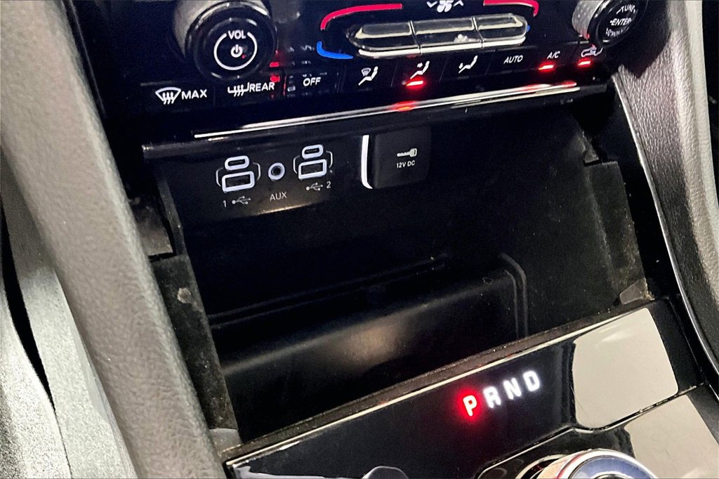 Used 2022 Jeep Grand Cherokee L Limited image 26