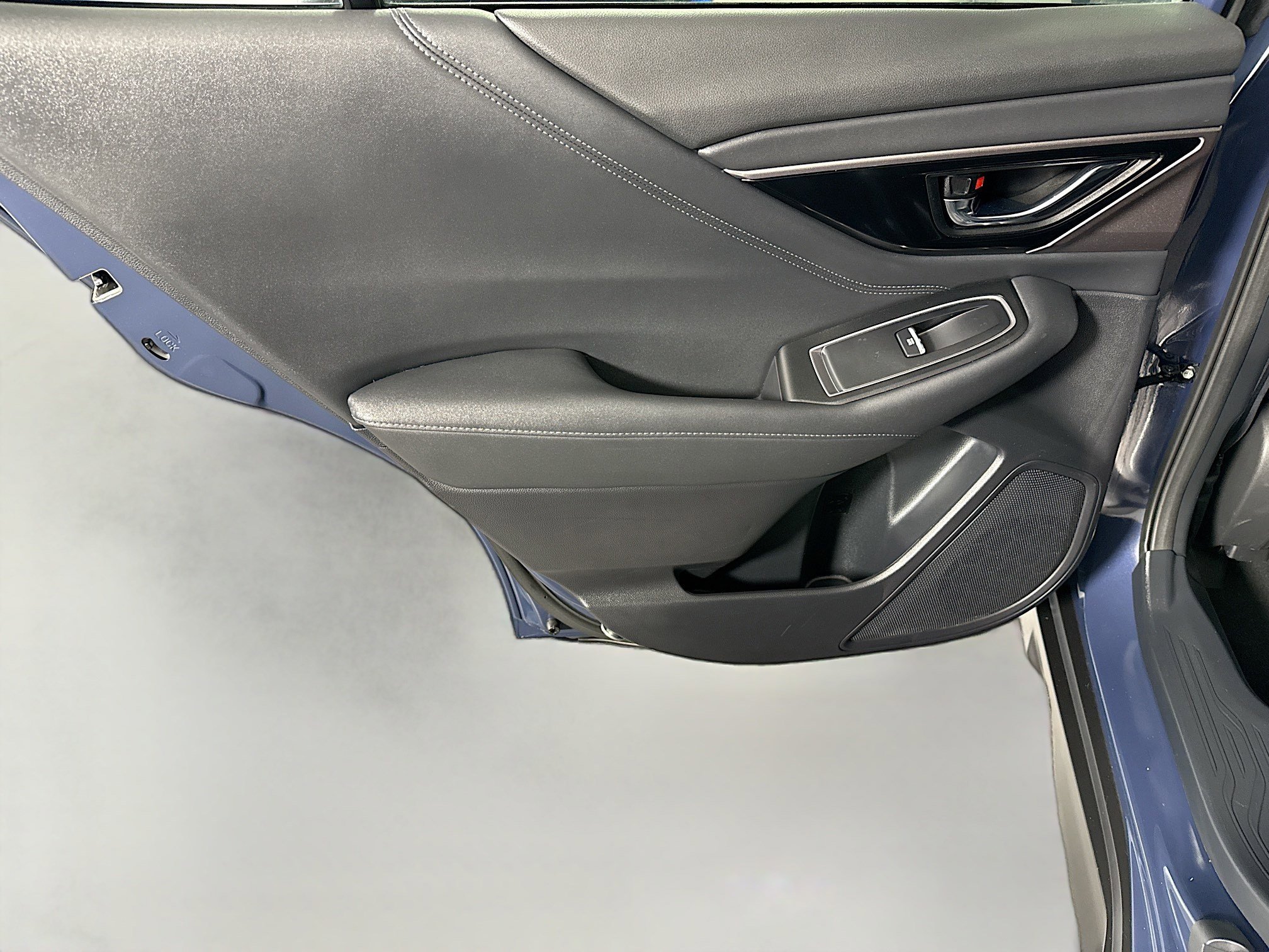 Used 2023 Subaru Outback Limited image 26