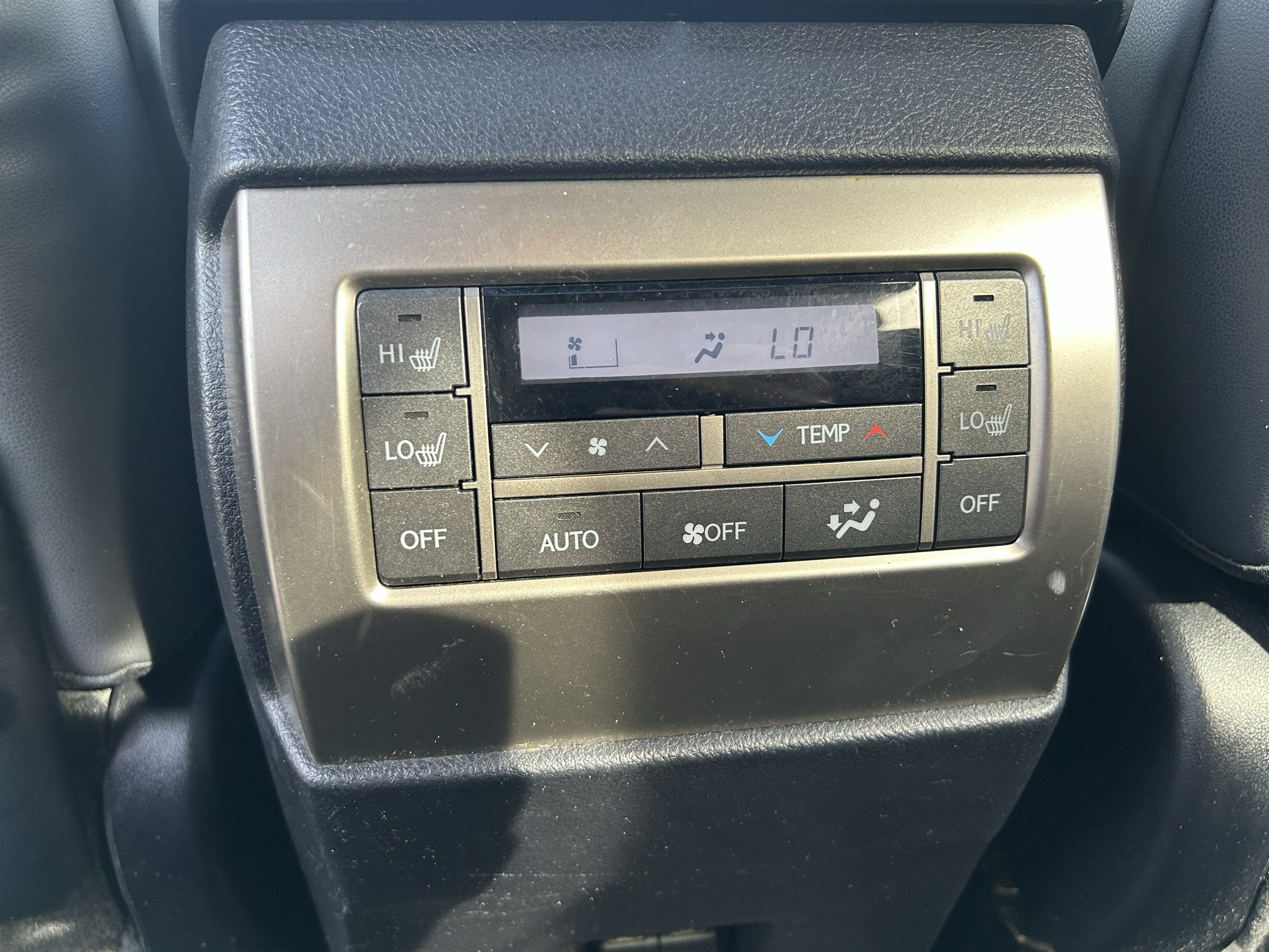 Used 2020 Lexus GX 460 Premium w/ Premium Package AWD/4WD image 27