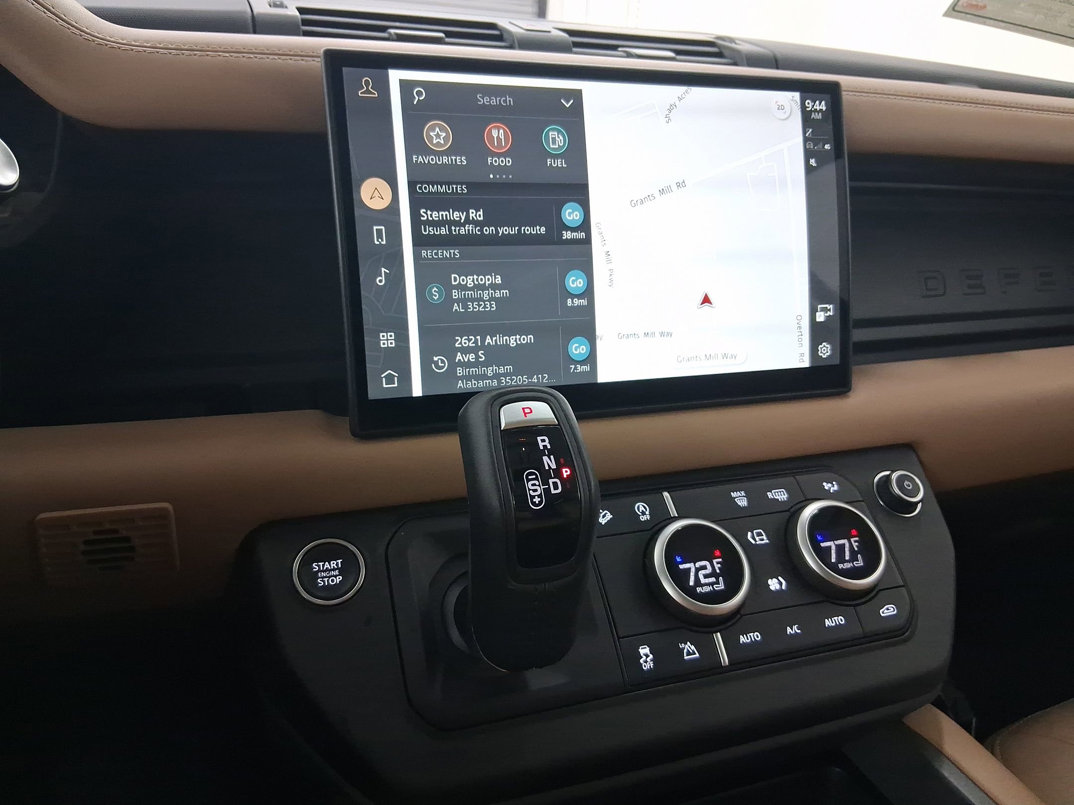 Used 2025 Land Rover Defender 90 S image 21