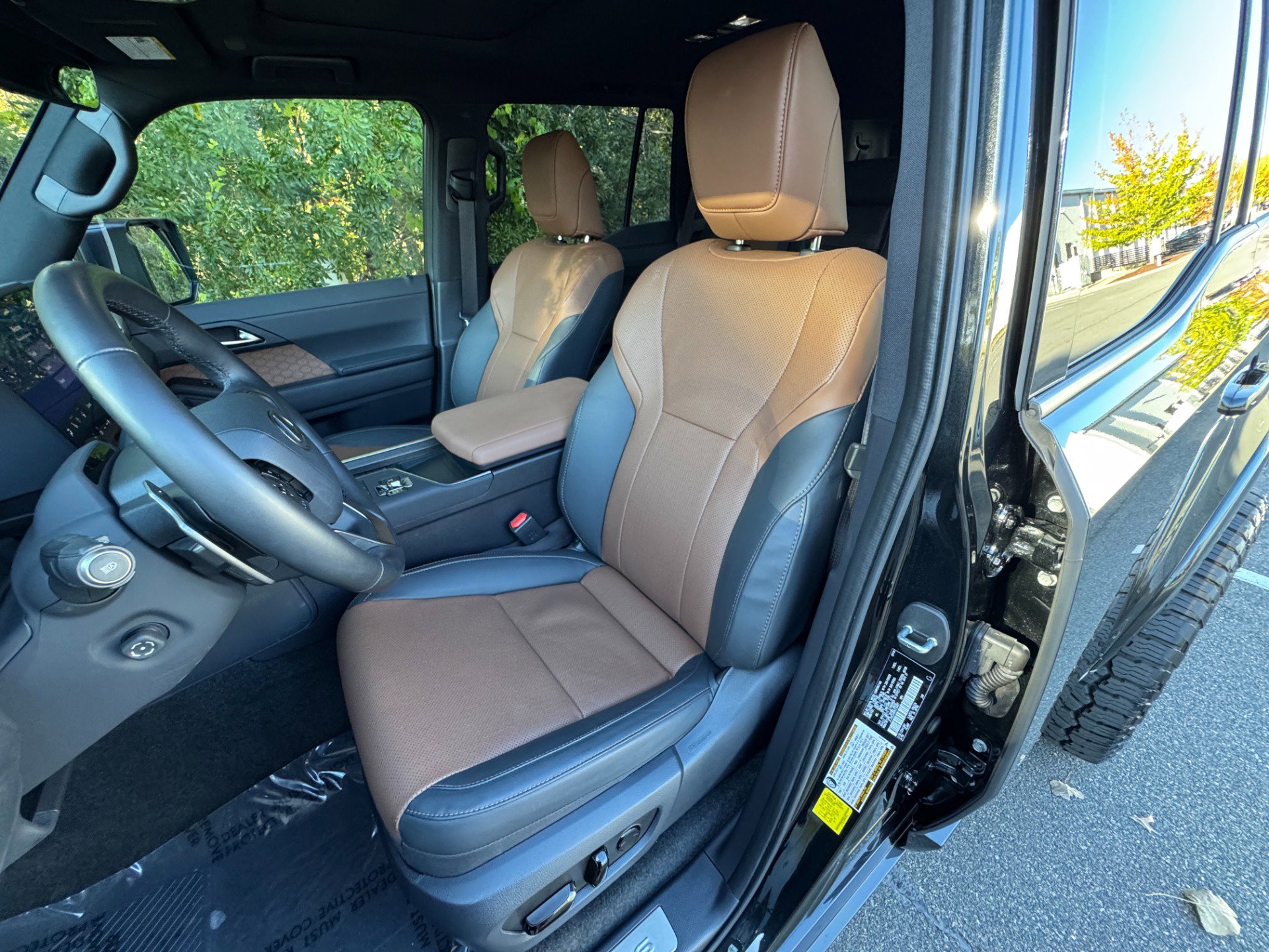 Used 2024 Lexus GX 550 image 22