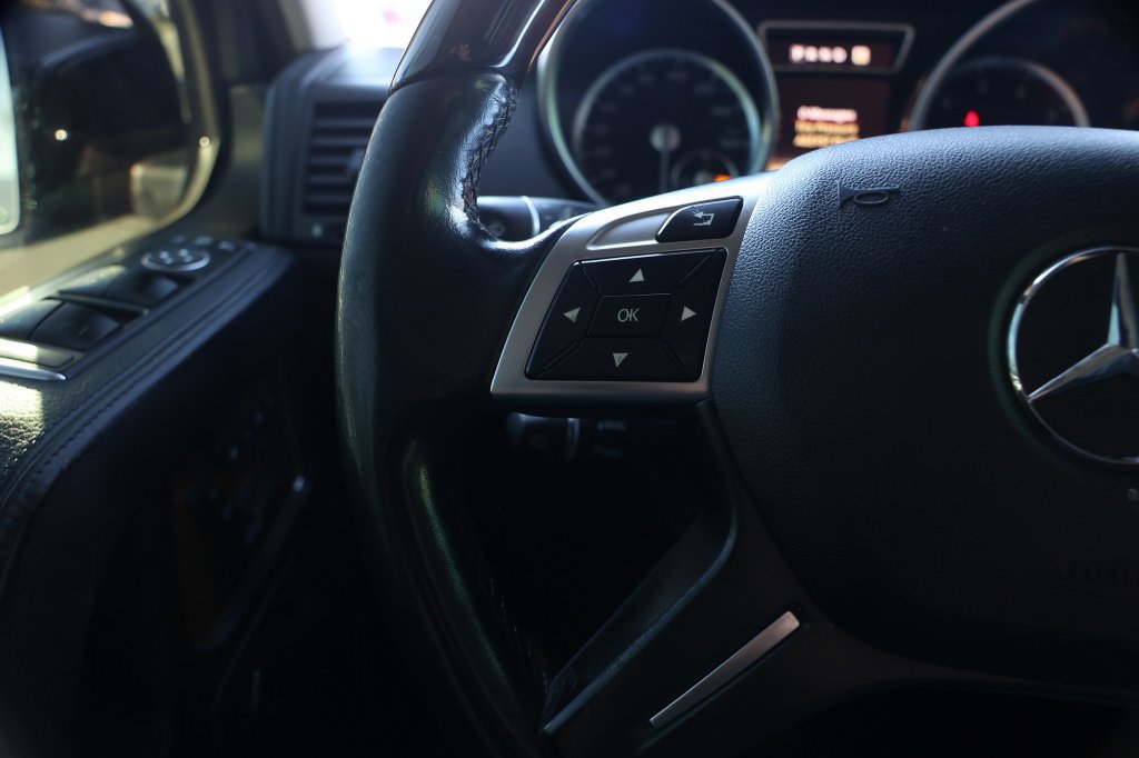 Used 2015 Mercedes-Benz G 550 image 25