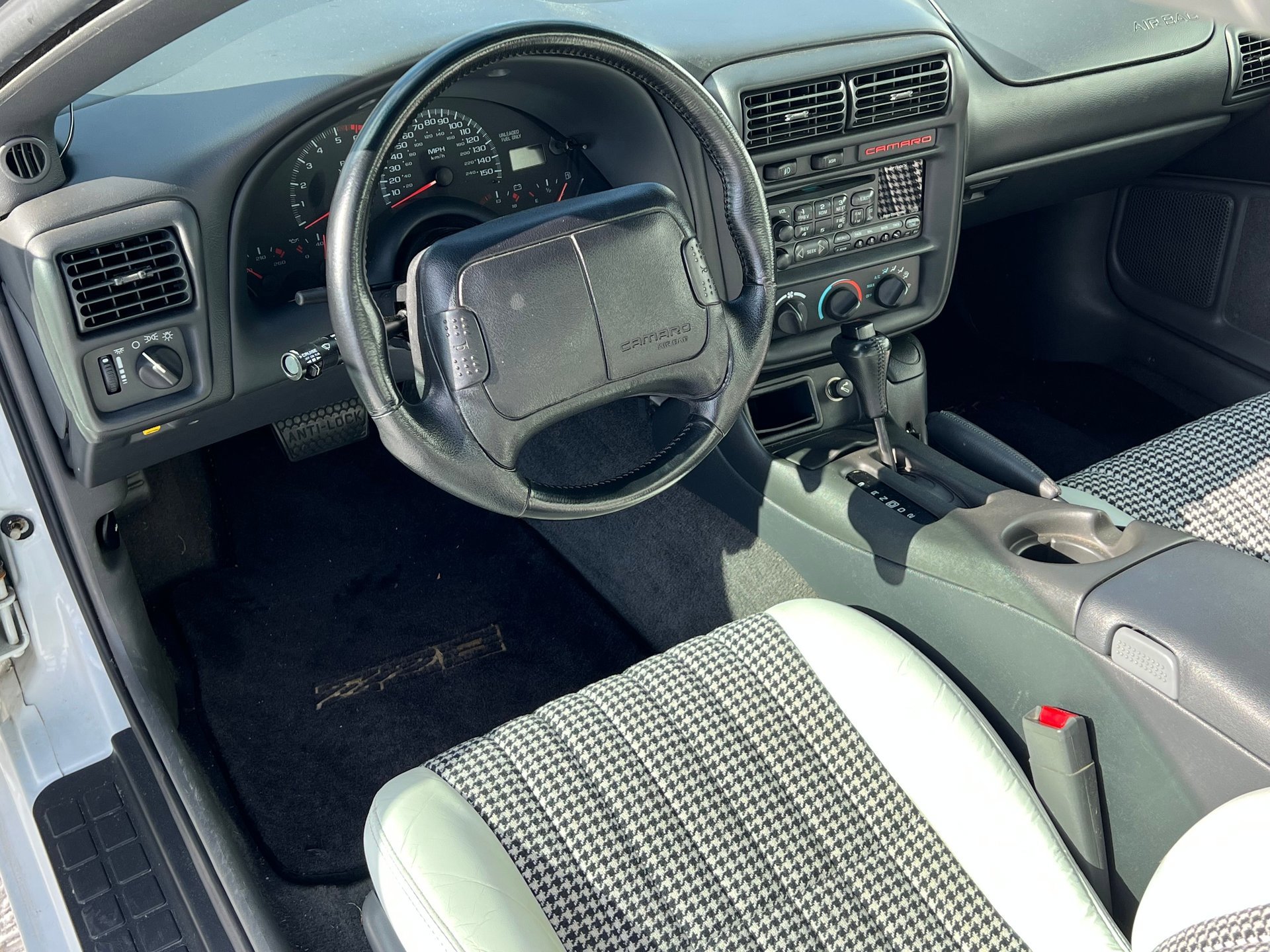 Used 1997 Chevrolet Camaro Z28 w/ Preferred Equipment Group 2 image 22