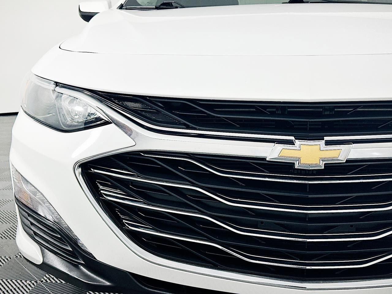 Used 2023 Chevrolet Malibu LT image 6