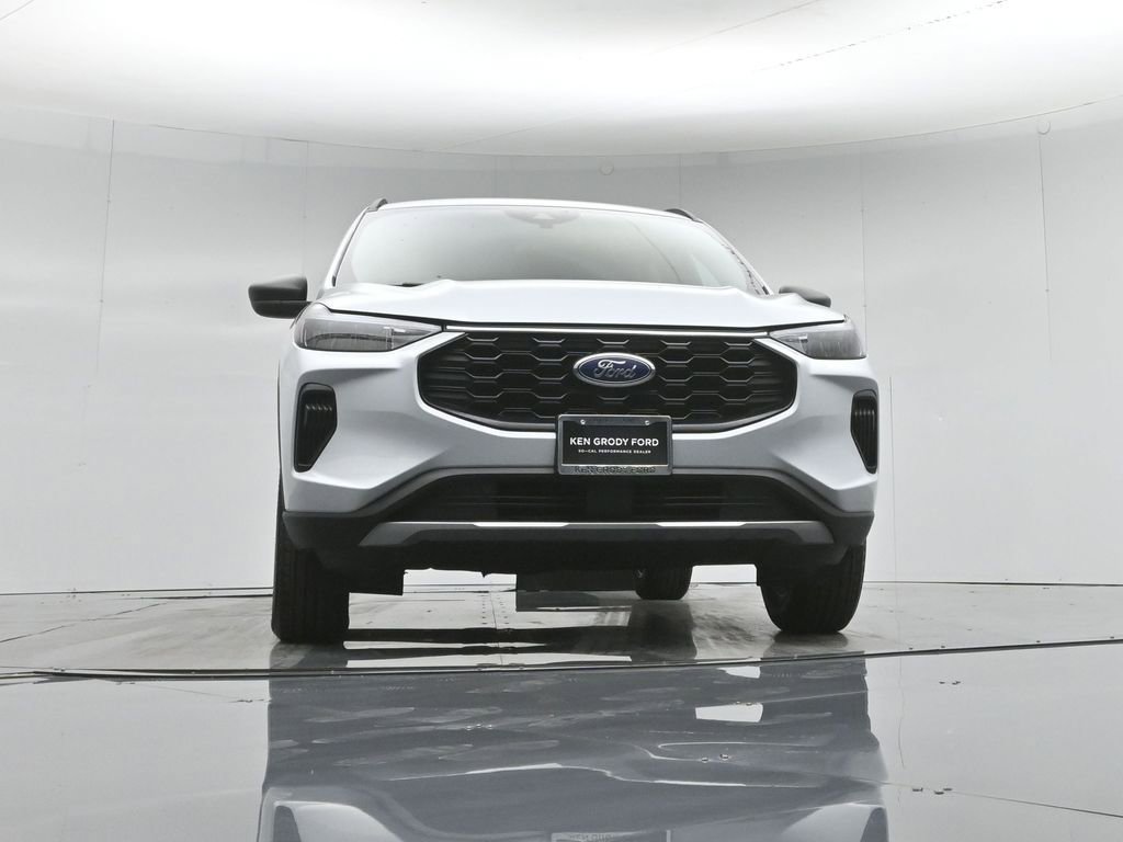 Certified 2025 Ford Escape ST-Line AWD/4WD image 48