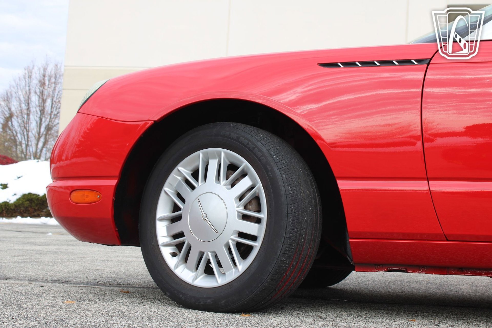 Used 2002 Ford Thunderbird image 39