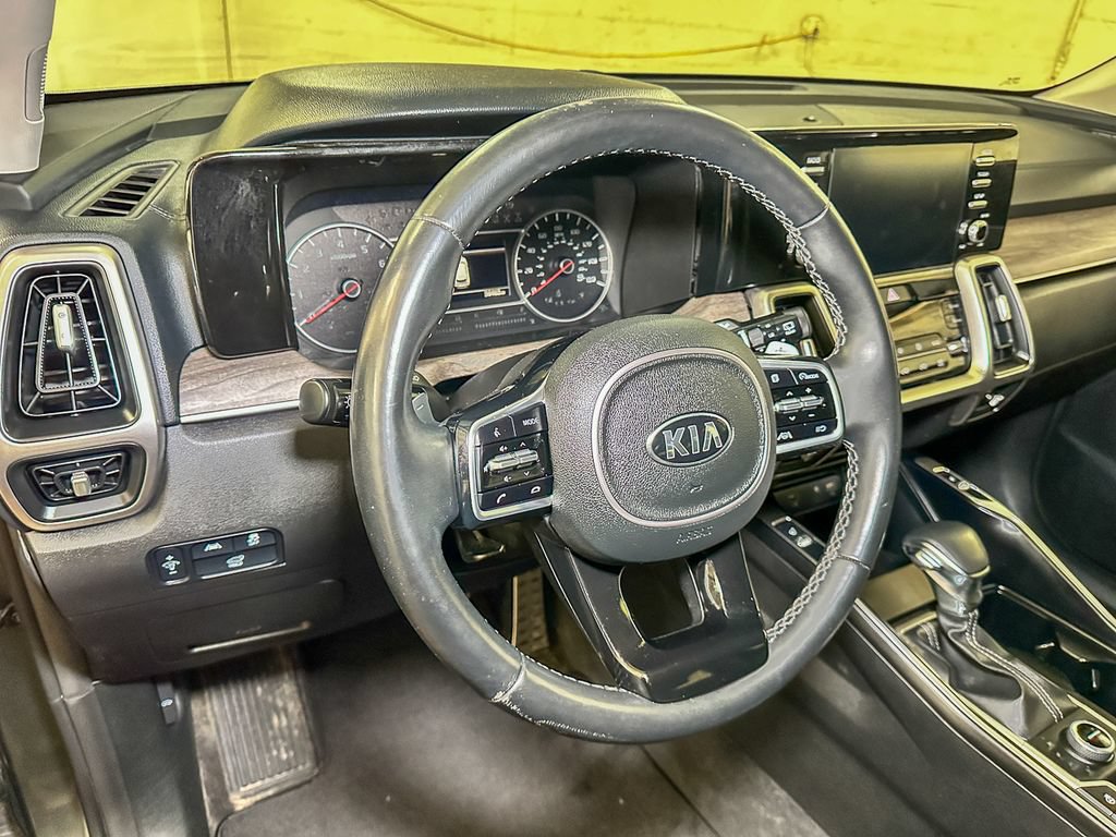 Used 2021 Kia Sorento EX AWD/4WD image 26