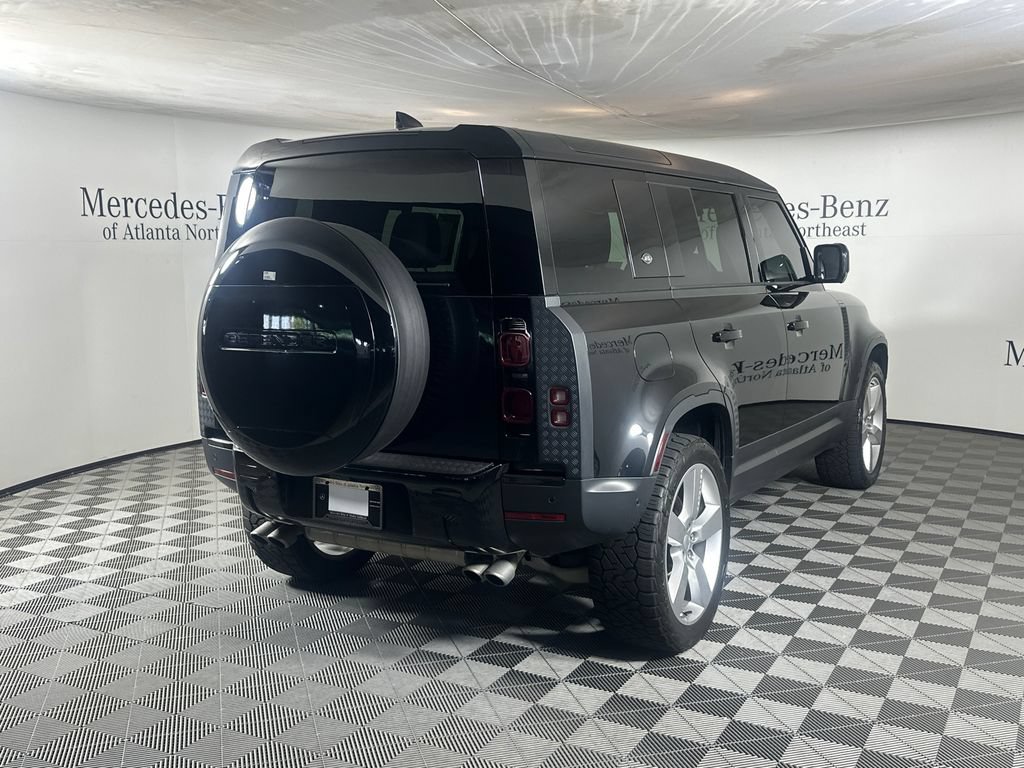 Used 2024 Land Rover Defender 110 SE AWD/4WD image 7