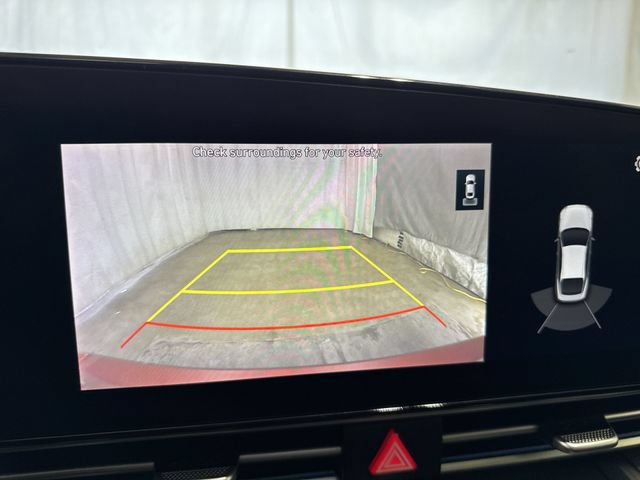 Used 2021 Hyundai Elantra Limited FWD image 19