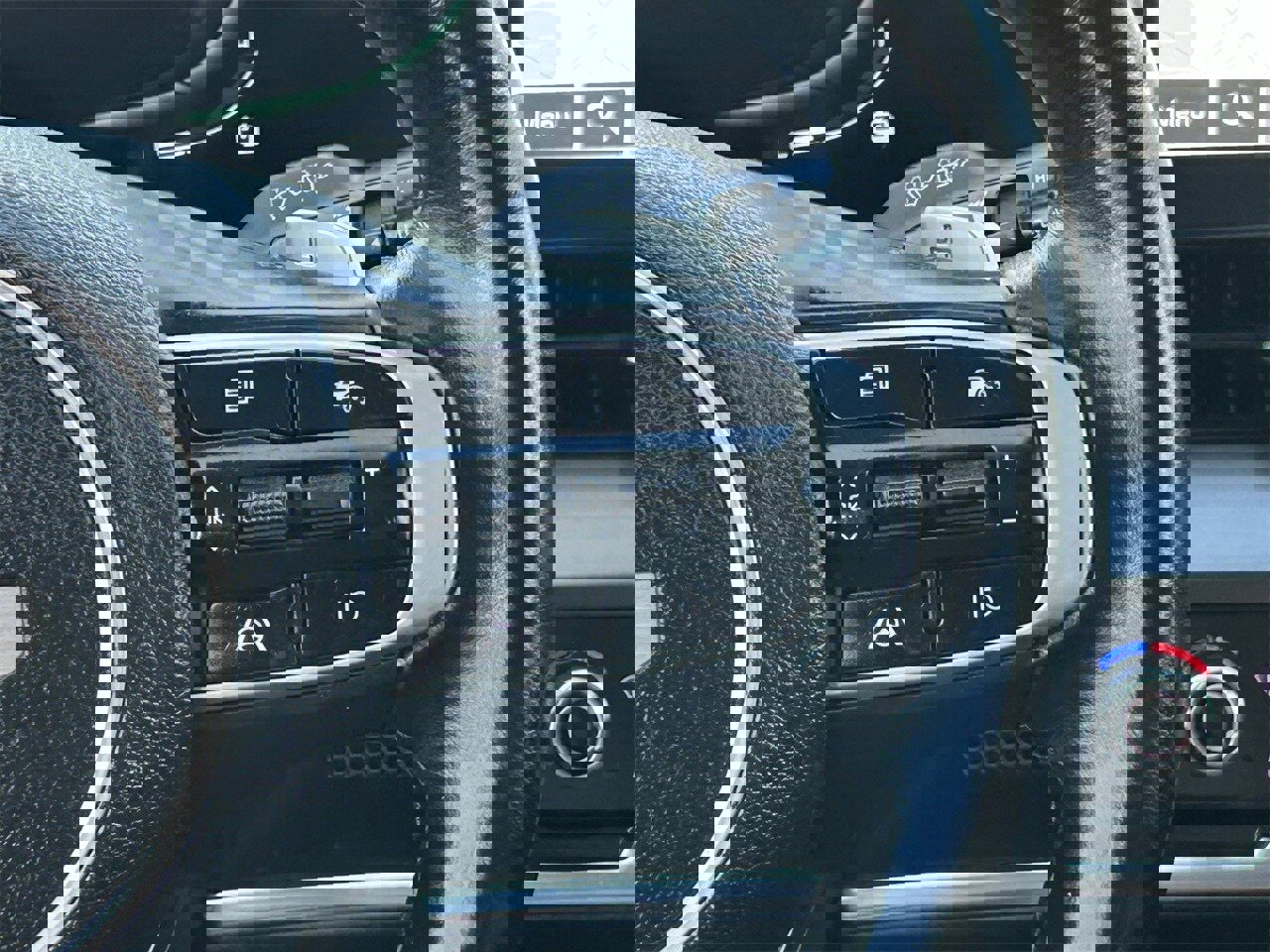 Used 2024 Kia Sportage EX image 27