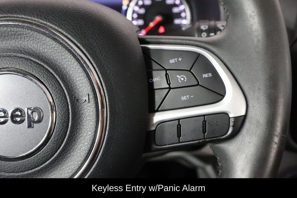 Used 2021 Jeep Renegade Latitude w/ Sun & Sound Group AWD/4WD image 10
