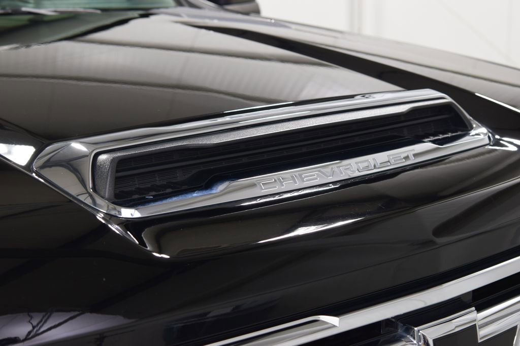Used 2024 Chevrolet Silverado 2500 LTZ w/ LTZ Plus Package image 16