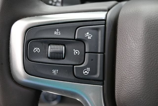 Used 2025 Chevrolet Silverado 1500 LTZ w/ LTZ Premium Package AWD/4WD image 17