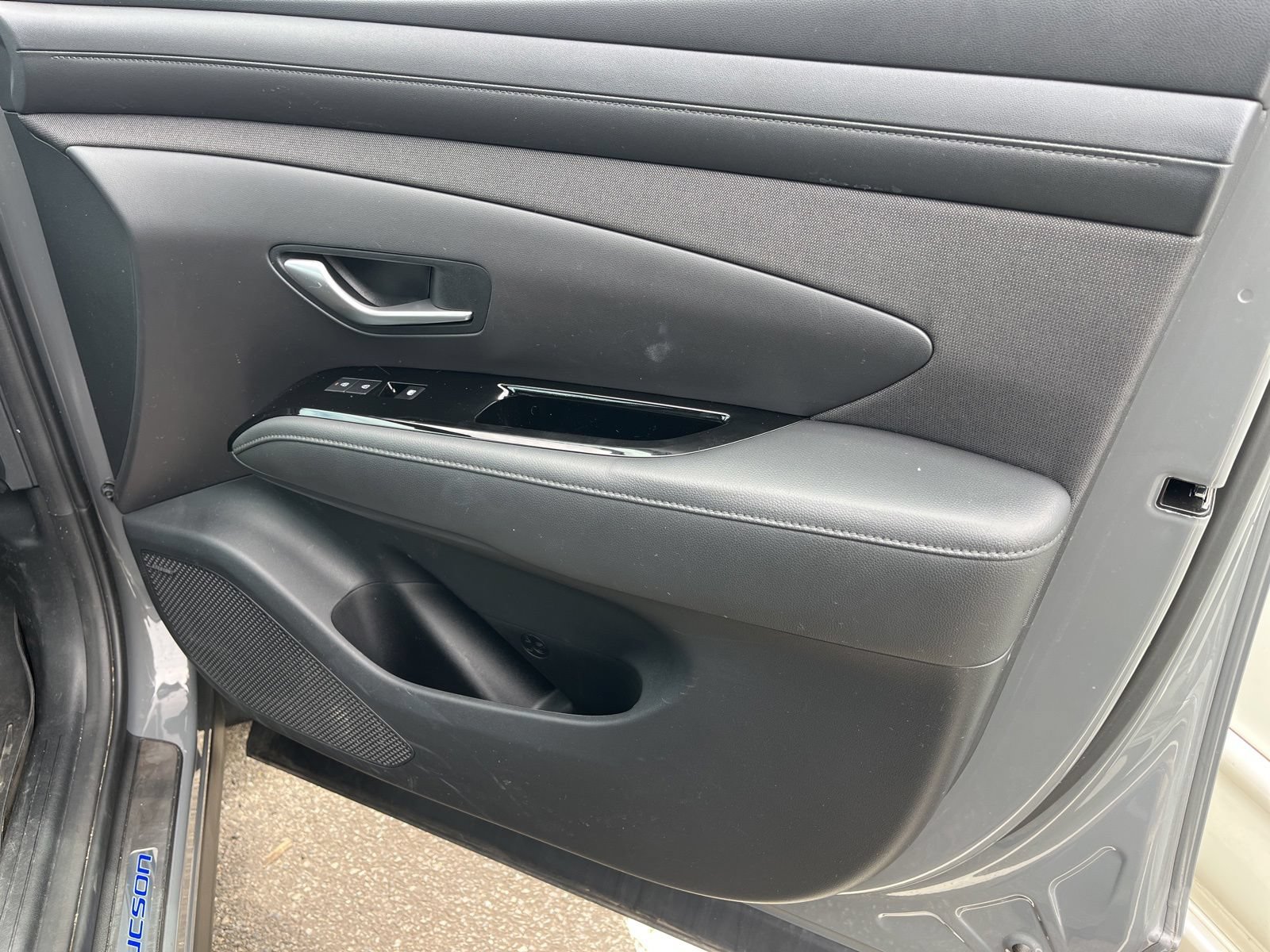 Used 2025 Hyundai Tucson Limited AWD/4WD image 22