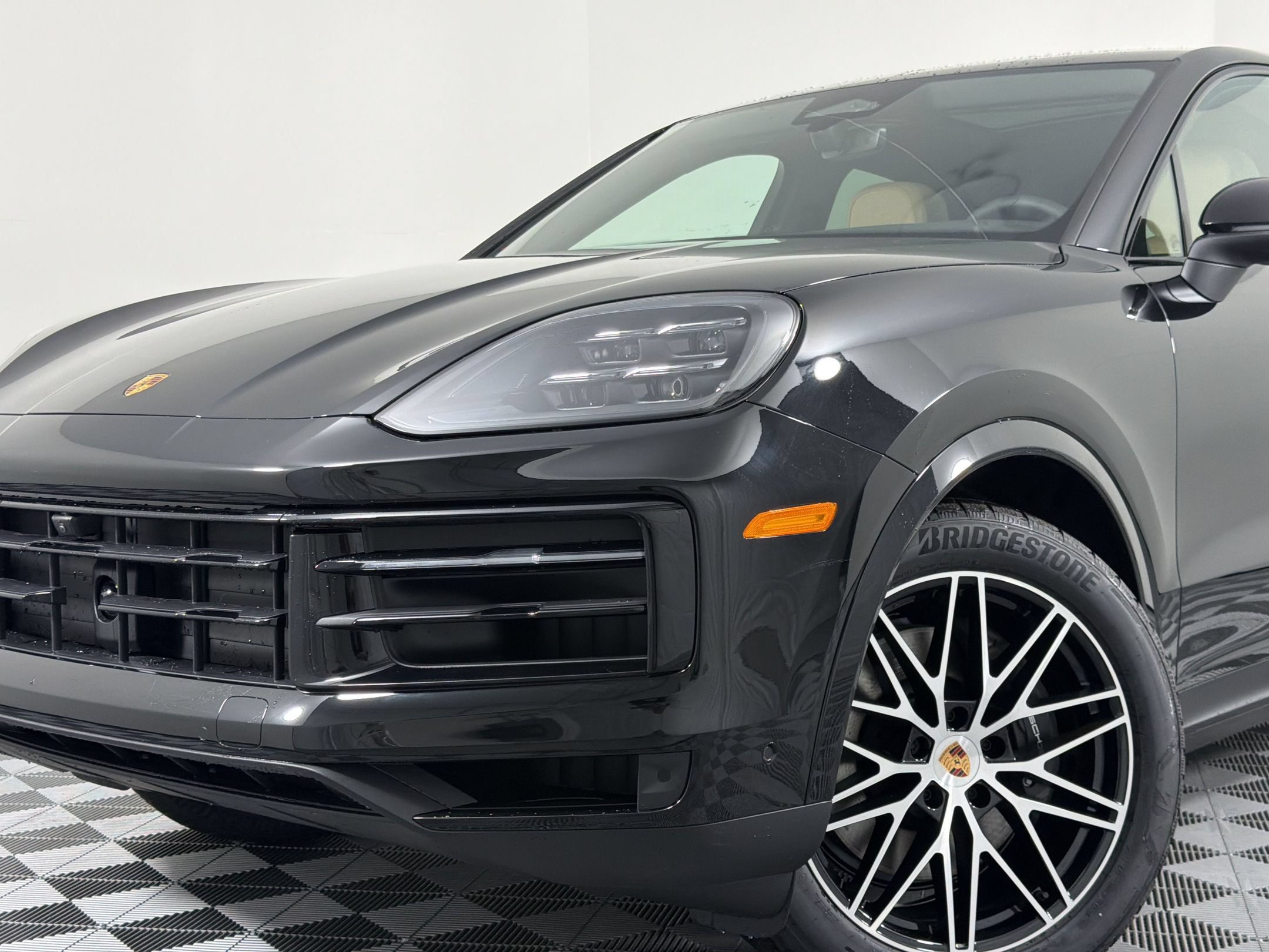New 2026 Porsche Cayenne Coupe AWD/4WD image 23