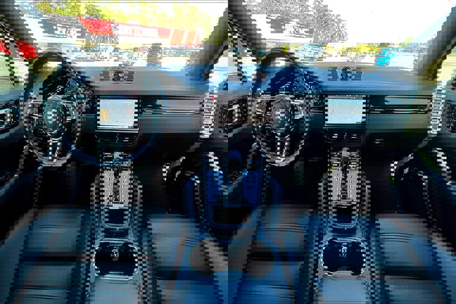 Used 2019 Porsche Cayenne image 16