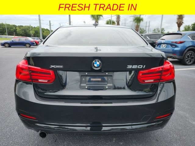 Used 2018 BMW 320i xDrive Sedan AWD/4WD image 9