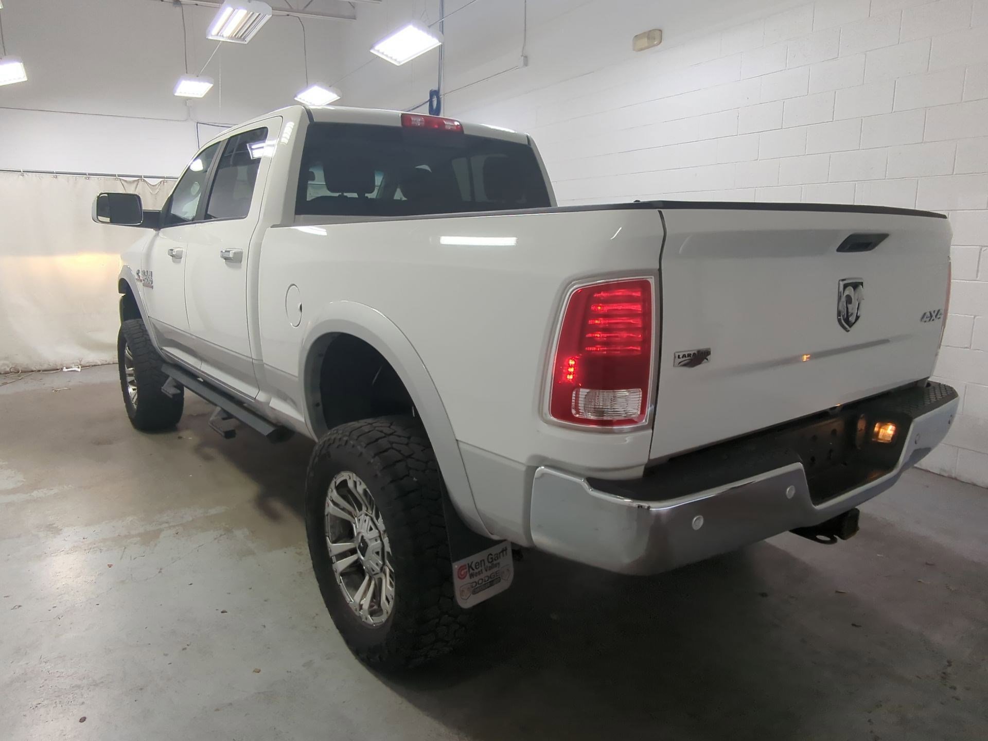 Used 2016 RAM 2500 Laramie image 8