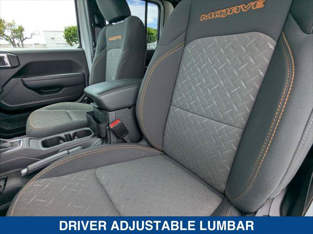 Used 2025 Jeep Gladiator Mojave w/ Convenience Group AWD/4WD image 20