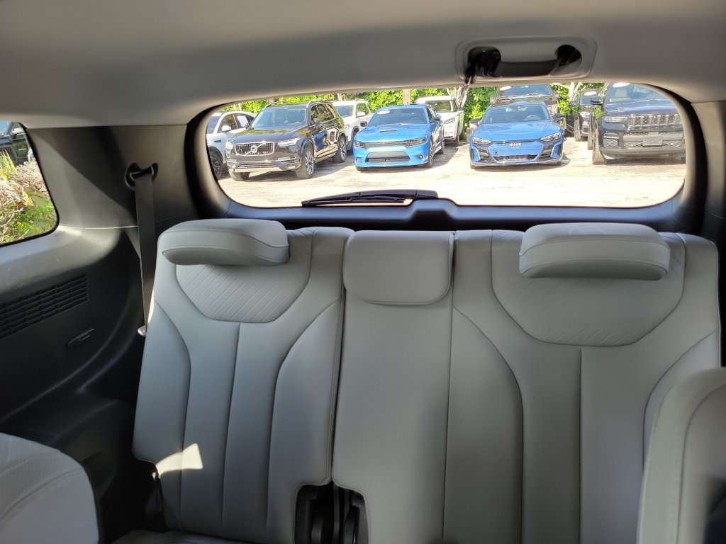 Used 2024 Hyundai Palisade SEL FWD image 20