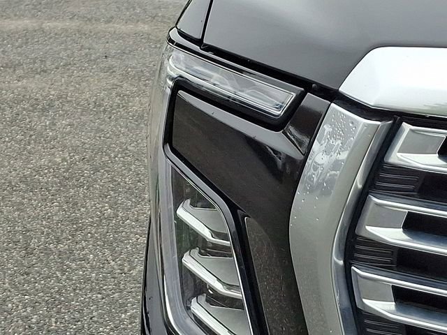 Used 2025 GMC Yukon Denali image 28